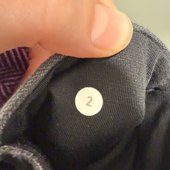 Lululemon Leggings Navy/Black Size 2 - Picture 3 of 3